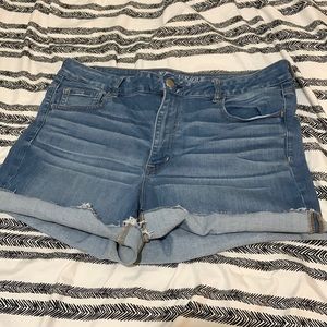 AE denim shorts☀️